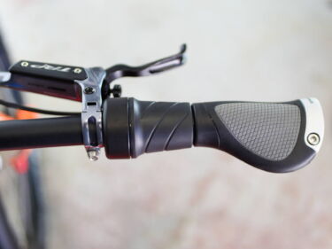 R22 orange throttle brake