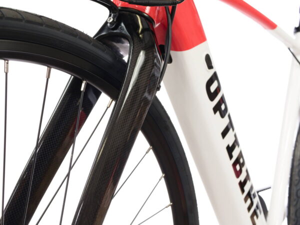 The argon features a carbon fiber front fork
