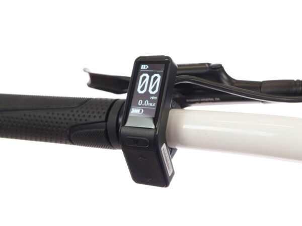Closeup of the easy to use LCD display on the argon handlebar