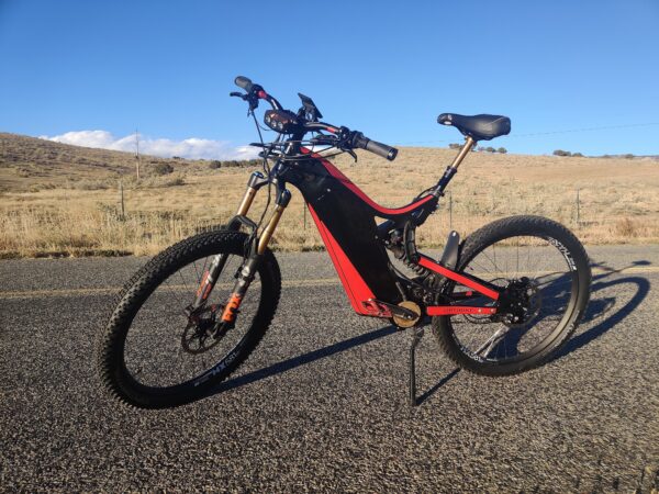Pre-owned 2020 Gloss Black and Red R15C