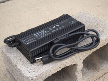 RxC-52V-10A-Charger (2) RxC 52V 10A Charger (2)